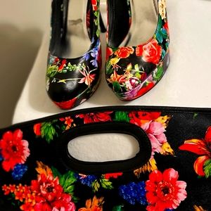 Hot Tomato shoes, 10, flowers print.